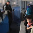 الالاف يتوافدون للاقصى لأداء صلاة الجمعة الثانية من رمضان