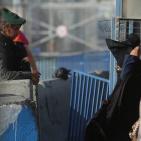 الالاف يتوافدون للاقصى لأداء صلاة الجمعة الثانية من رمضان