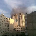 صور أولية لقصف برج الشروق وسط غزة