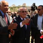 رئيس الاتحاد الدولي لكرة القدم يفتتح ملعب كرة قدم في دوار القرع قرب رام الله