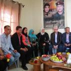 (بالصور) غنام: أسرانا ضمير الشعب الفلسطيني ولا صوت يعلو على صوت نضالهم وصبر أسرهم