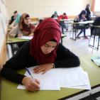 الحمد لله يتفقد قاعات طلاب الثانوية العامة في رام الله