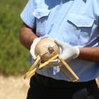 هندسة المتفجرات في الشرطة الفلسطينية تتلف كمية من الألعاب النارية