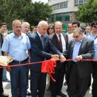 بالصور: وزارة الحكم المحلي وبلدية نابلس تفتتحان شارع يافا