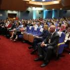 القنصلية الامريكية تعقد مؤتمر برامج التبادل الثقافية والاكاديمية بمشاركة 500 فلسطيني