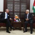 الرئيس محمود عباس يلتقي وزير الخارجية الفرنسي لوران فابيوس،في مقر الرئاسة برام الله