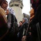الآلاف يزحفون صوب القدس لأداء صلاة الجمعة الثانية من رمضان عبر حاجز قلنديا