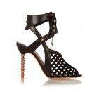 أحذية الربطات لأناقة عصرية كلها جاذبية