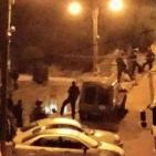 بالصور: قوات الاحتلال تغلق منزل الشهيد عدي أبو جمل منفذ عملية الكنيس