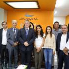 القنصل البريطاني العام في زيارة لمقر رايـــــة