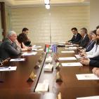 مؤتمر صحفي لوزير الخارجية د. رياض المالكي، مع وزير خارجية دولة اليونان نيكوس كوتزياس