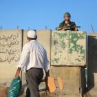 بالصور: حاجز قلنديا صباح الجمعة الأخيرة من شهر رمضان