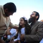 الشيخ خضر عدنان يتنفس الحرية من جديد