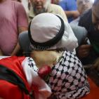 بالصور: تشييع جثمان الشهيد محمد لافي من مخيم قلنديا