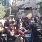 الاحتلال يمنع مئات الأطفال من دخول الأقصى ويحمي اقتحامات المستوطنين