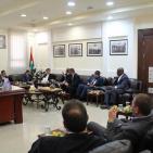 غرفة الخليل تضع عدة مبادرات تنموية واقتصادية أمام الوكالة الأمريكية للتنمية الدولية