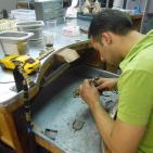 بالصور.. كيف يعامل الذهب في القانون الفلسطيني، وهل يدخل بطرق شرعية أم 