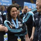 طبيبة تشيلسي تفقد مكانها ومورينيو يثبت أنه الرجل الأول في الفريق