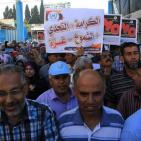 الأكبر منذ 67 عاما..  أكثر من 10 الاف موظف في الاونروا يحتجون على سياستها