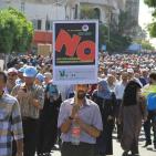 الأكبر منذ 67 عاما..  أكثر من 10 الاف موظف في الاونروا يحتجون على سياستها