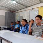 بالصور: أطفال سوسيا يتحدون أوامر الهدم ووزير التربية والتعليم يطلق العام الدراسي من مدرستهم