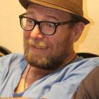 الشاعر مهيب البرغوثي يطلق  ديوانه 