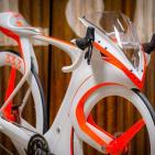 بالصور.. أذكى دراجة بالعالم يمكن تعطيلها عن بعد لحمايتها من السرقة