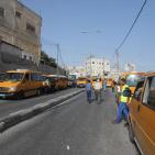 سائقو المركبات العمومية ينظمون وقفة احتجاجية في الخليل