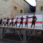 فرقة الهدف للدبكة  الشعبية و فرقة كنعان للتراث والفنون الشعبية في سوق الحرجة رام الله