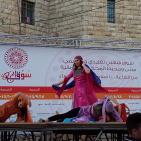 فرقة الهدف للدبكة  الشعبية و فرقة كنعان للتراث والفنون الشعبية في سوق الحرجة رام الله