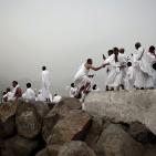 حجاج بيت الله الحرام يتوجهون إلى عرفات