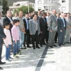 فاروق القدومي  وسلمان الهرفي يضعون اكاليل الزهور على  اضرحة شهداء حمام الشط بتونس