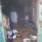 اشتعال النيران في منزل خلال المواجهات مع الاحتلال بالخليل