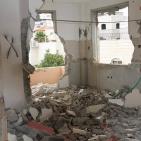 هدم منزل الأسير الهشلمون في الخليل