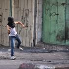 إصابات بمواجهات متفرقة مع الاحتلال في الخليل