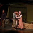 بالصور: عرض مسرحية 