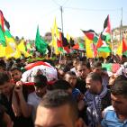 تشييع جثماني الشهيدين محمد شماسنة وعمر الفقيه في بلدة قطنا شمال غرب القدس،