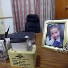 بالصور: حماس تسلم منزل الشهيد عرفات بعد 8 سنوات من الاستيلاء عليه