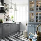 مطابخ باللون الرمادي الأنيق