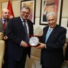 صور: توقيع مشروع للبحث العلمي بين الجامعة الاردينة وجامعة القدس ومؤسسة منيب المصري