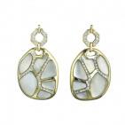 اللمعان المثير لأحجار القمر (Moonstone)
