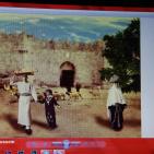 ترك المدرسة ويطمح للعالمية