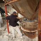 صناعة الملح من البحر الميت