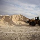 صناعة الملح من البحر الميت