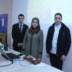 طلبة من الجامعة العربية الامريكية يخترعون جهاز 