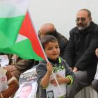 الخليل: وقفة تضامنية مع الأسير القيق المضرب منذ 70 يوما