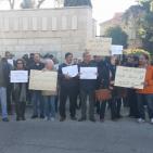 رام الله: إعتصام أمام مدرسة الفرندز احتجاجًا على سياسة الإدارة