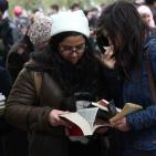 بالصور: معرض كتابي كتابك في منتزه جمال عبد الناصر بمدينة نابلس