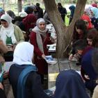 بالصور: معرض كتابي كتابك في منتزه جمال عبد الناصر بمدينة نابلس