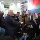 بحضور الرئيس مؤسسة التعاون والتنسيق التركي (تيكا) تسلم 50 فلسطينيا من ذوي الاحتياجات الخاصة كراسي كهربائية